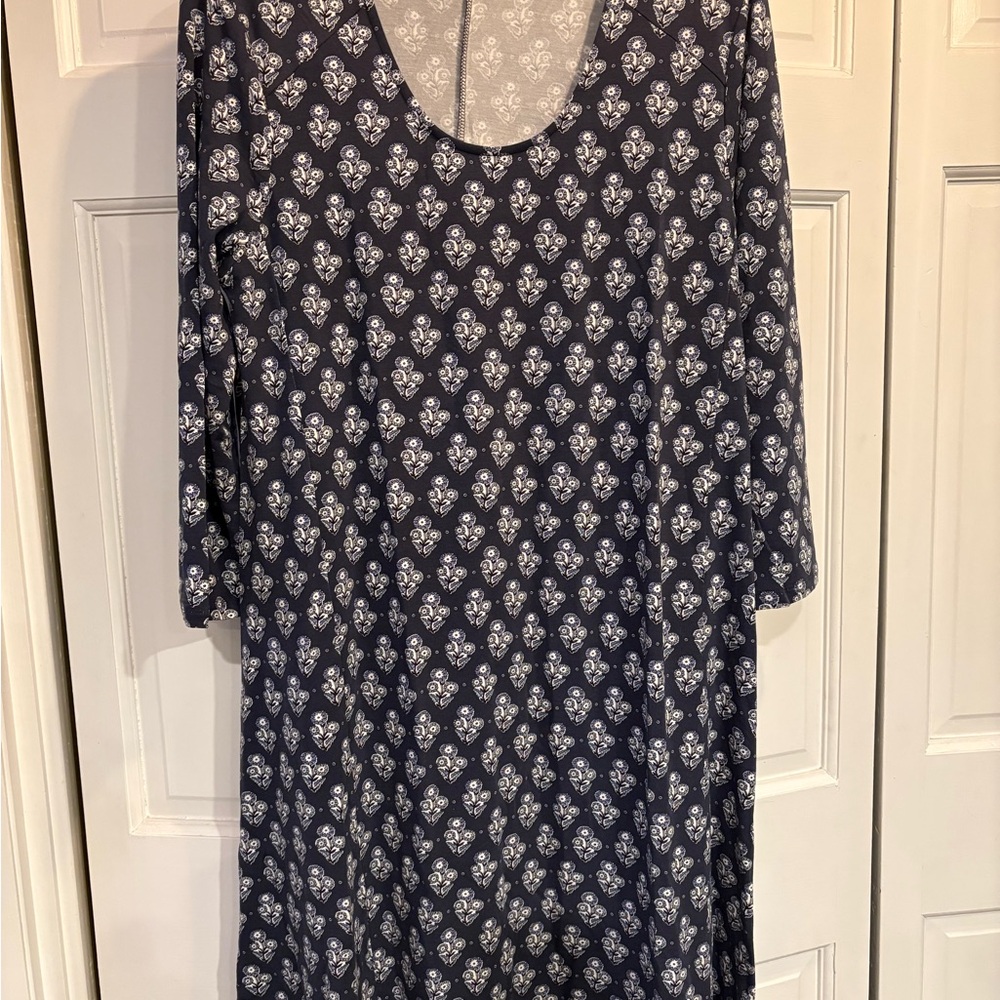 Garnet Hill Navy and White Floral Long Sleeve Sleep Dress